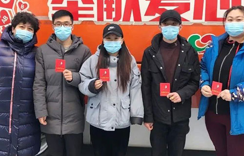 这个冬天，因你们的爱心而温暖