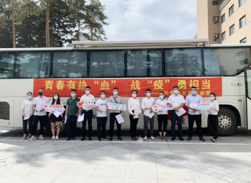 慷慨撸袖 同心战疫
