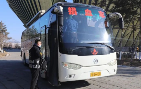 时隔一年，他们再次捐献9100ml血液！