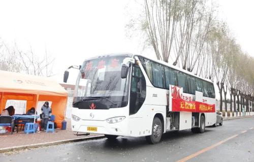 高校献血季丨四所高校齐发力：热血传递，为爱延续